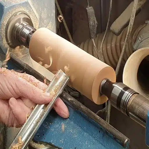 Essential Tips for Using Wood Lathes: A Guide for Beginners and Intermediate Woodworkers 2 Safety Precautions When Using a Wood Lathe